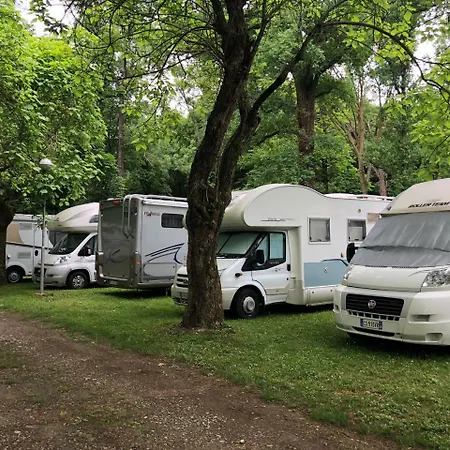 Camping * 몬차